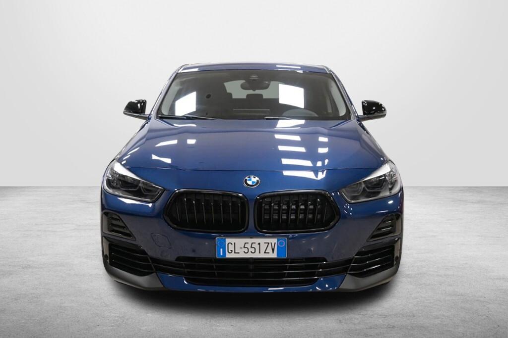 BMW X2 18D 150CV STEPTRONIC X-DRIVE BUSINESS ADVANTAGE ( FARI LED - HEAD-UP DISPLAY - NAVI - CARPLAY - PARK ASSISTANT - TELECAMERA POST. )