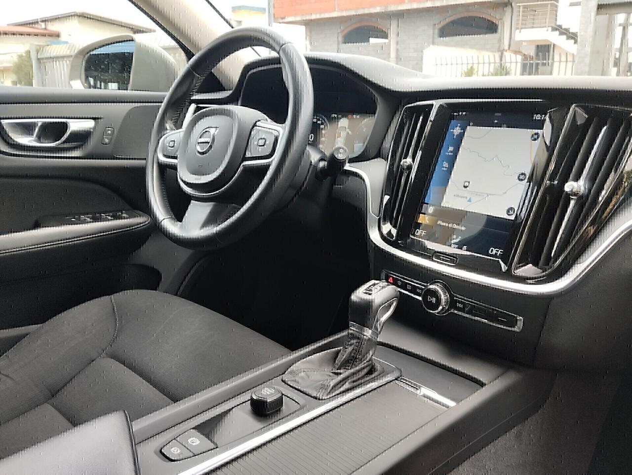 VOLVO V60 S.W. 2.0 TDI 150cv D3 Geartronic Business Plus