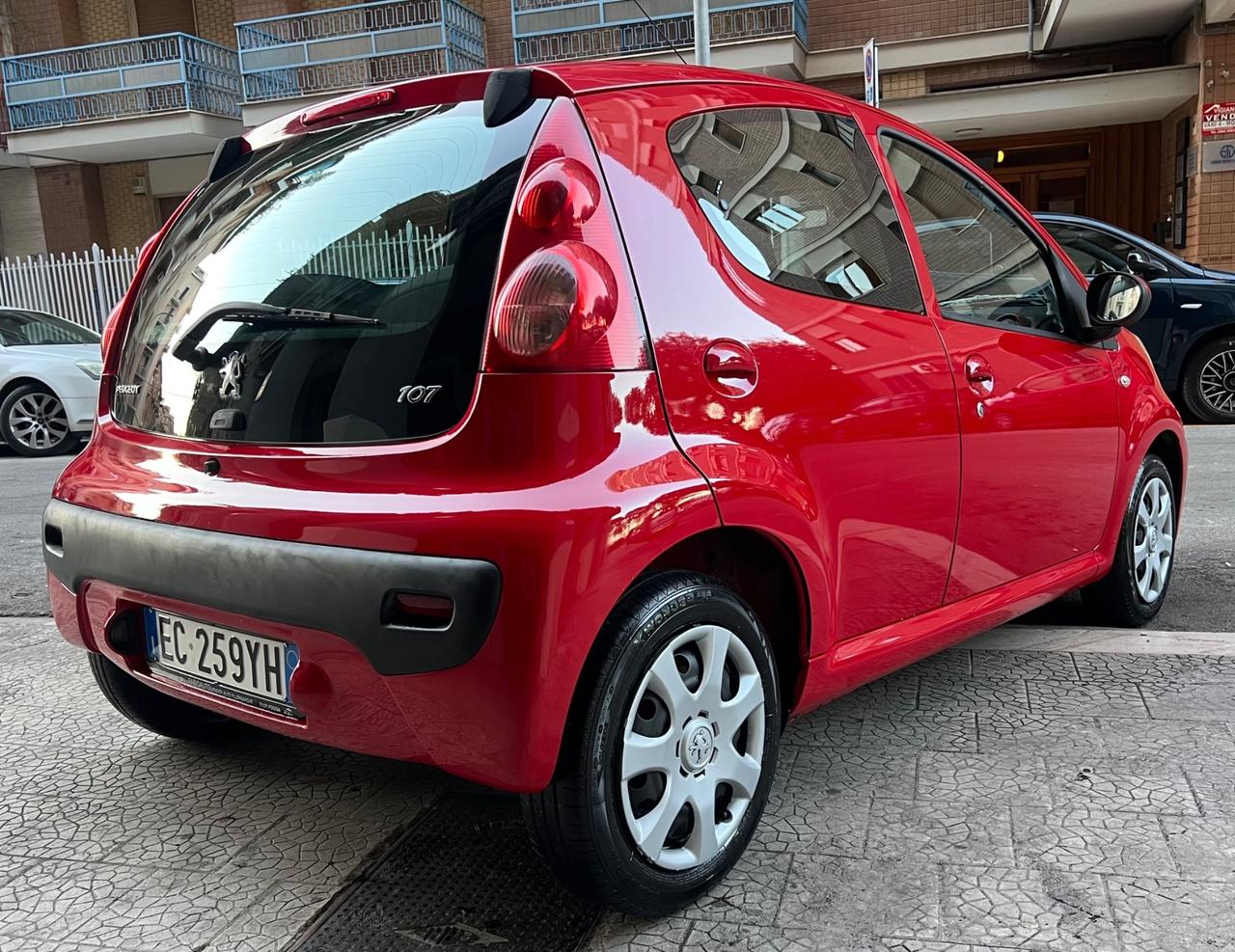 Peugeot 107 1.0 68CV 5p. Plaisir