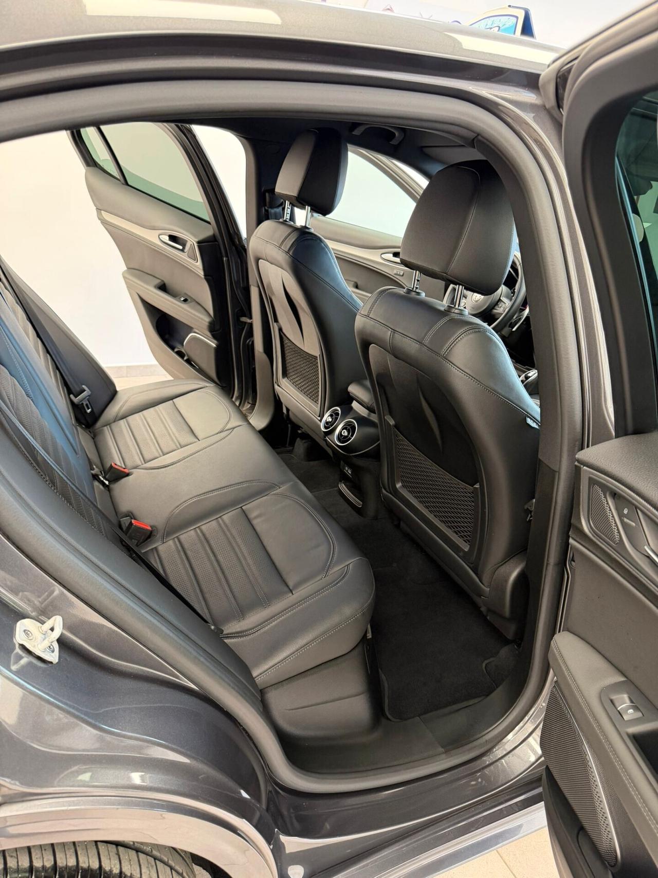 Alfa Romeo Stelvio 2.2 Turbodiesel 210 CV AT8 Q4 Veloce