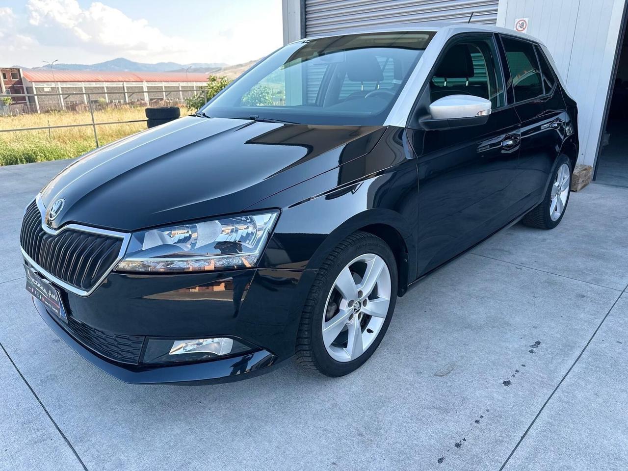 Skoda Fabia 1.0 MPI 60 CV Twin Color Nero