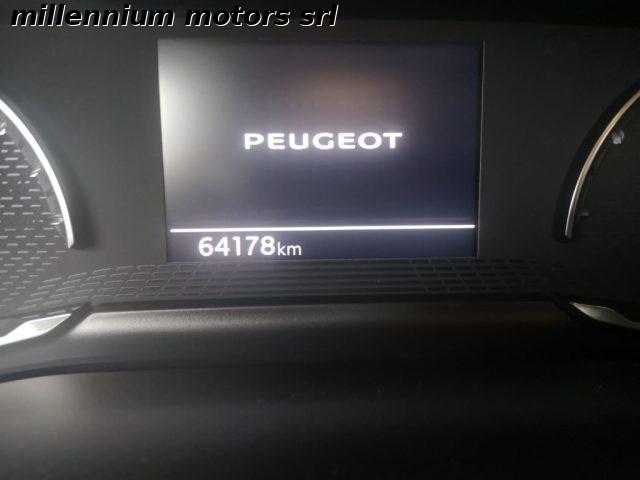 PEUGEOT 2008 BlueHDi 110 S&S Active