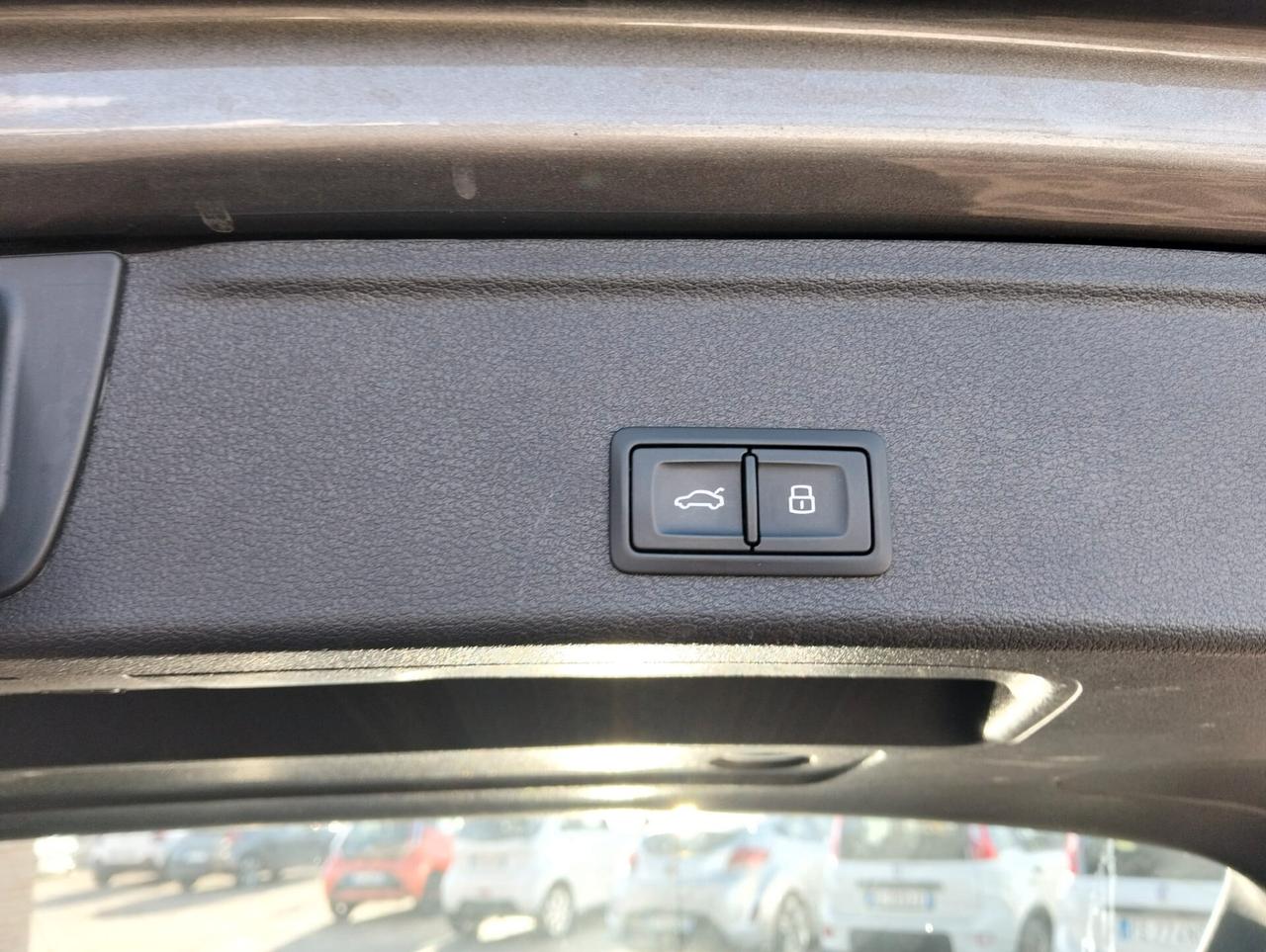 Audi A4 Avant 30 TDI/136 CV S tronic Business Advanced