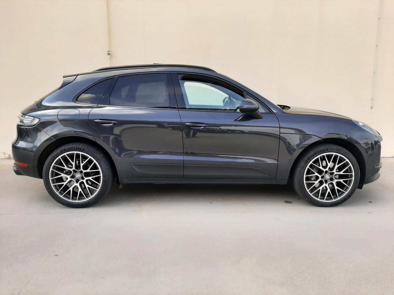 Porsche Macan 2.0 Turbo PDK 245cv MY 2019