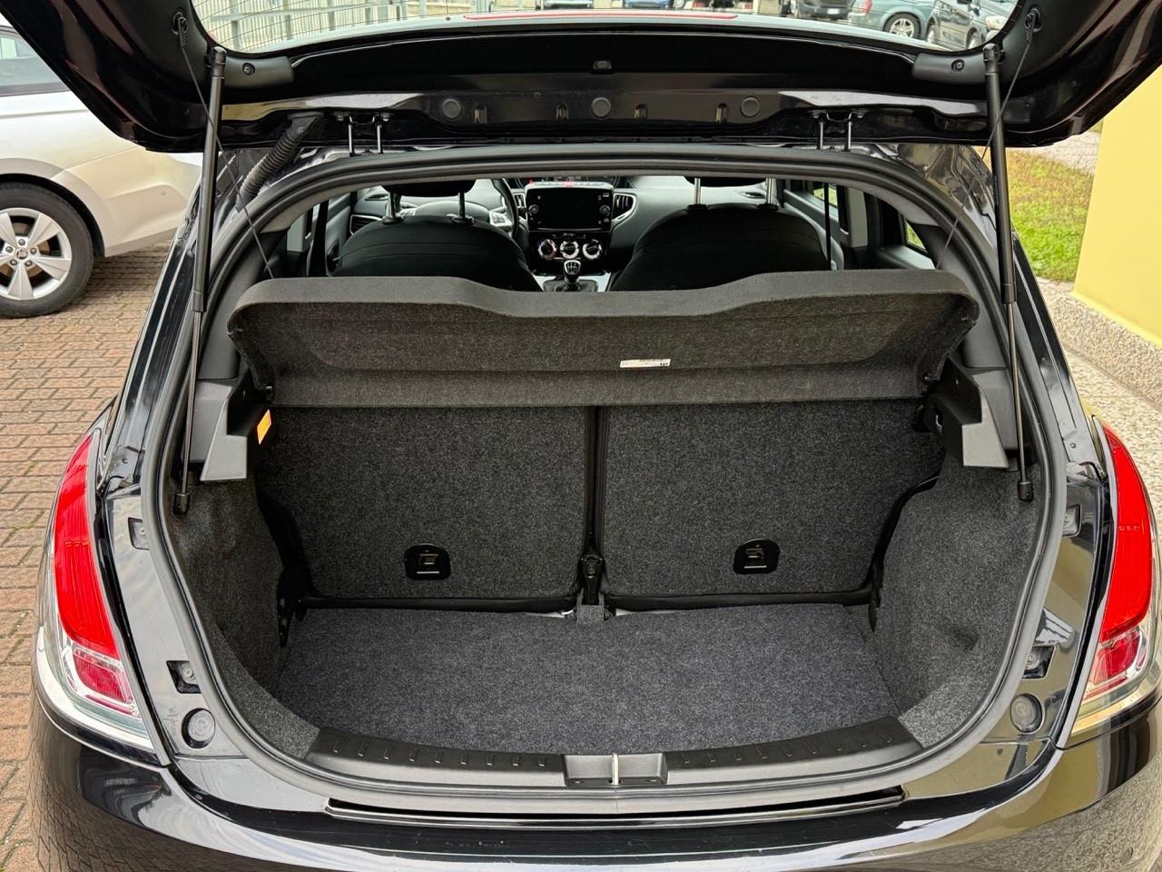 Lancia Ypsilon 1.0 FireFly 5 porte S&S Hybrid Gold SOLI 5MILA KM