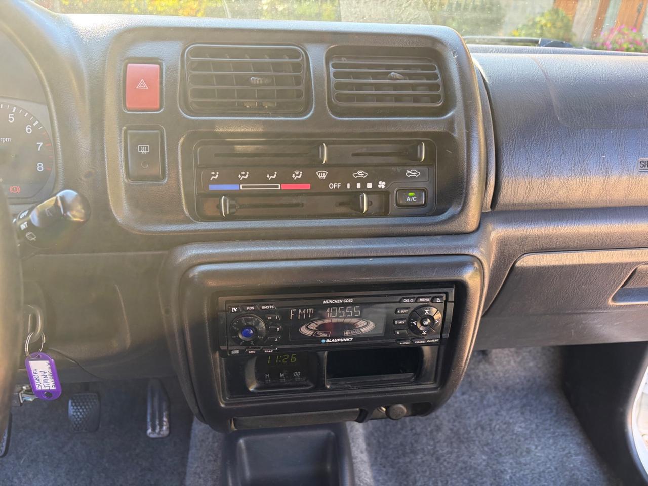 Suzuki Jimny 1.3i 16V cat 4WD JLX GANCIO TRAINO