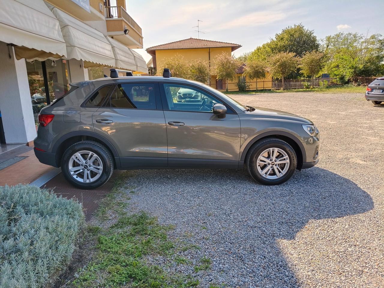 Audi Q3 45 TFSI e S tronic Sport Hybrid