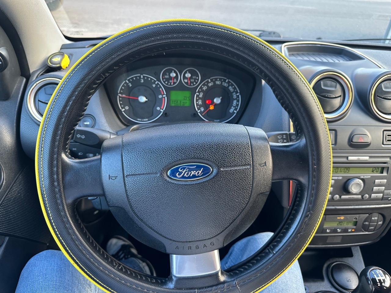 Ford Fiesta 1.4 TDCi 5p. Ghia 05/2006