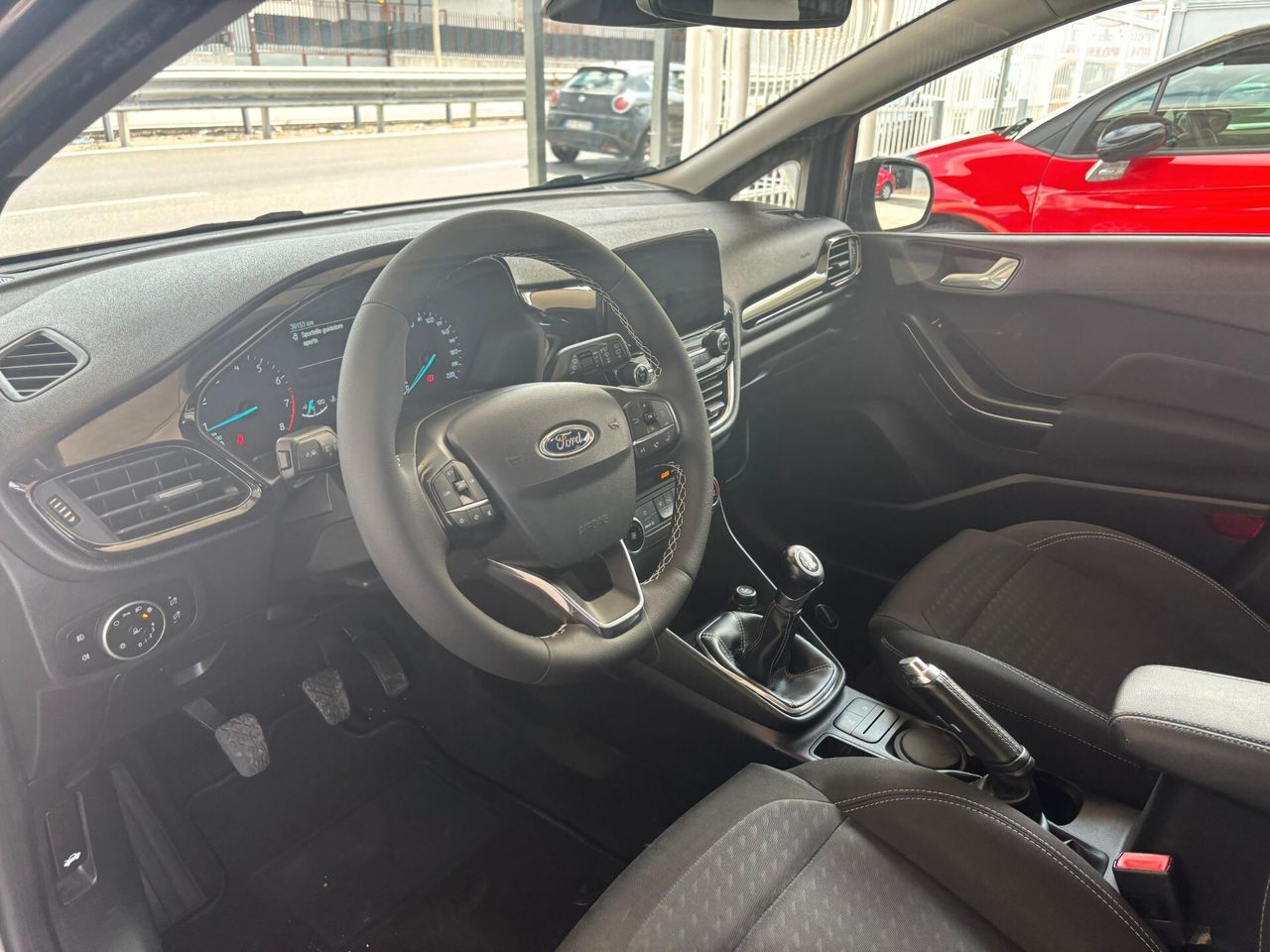Ford Fiesta 2018 photo 2