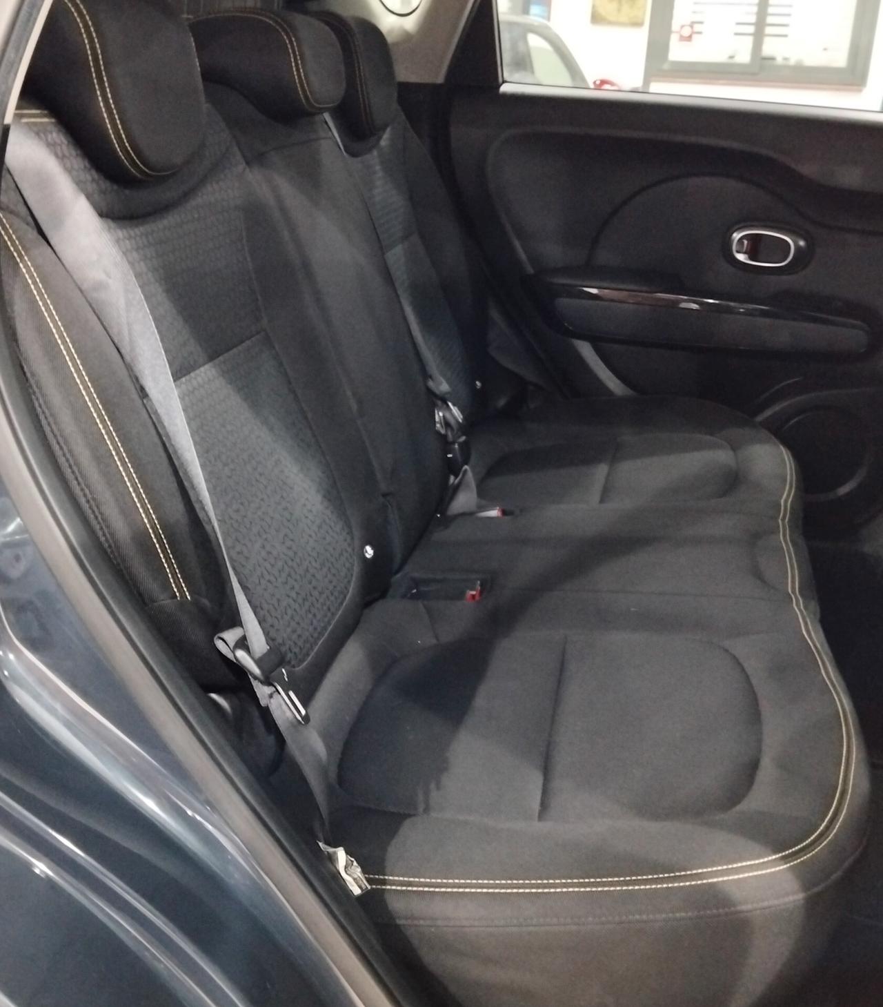 Kia Soul 1.6 CRDi You Bi-Color