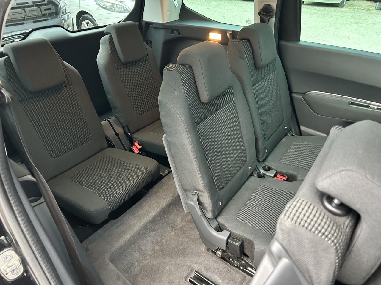 PEUGEOT 5008 1.6HDI 7 POSTI UNICO TOP