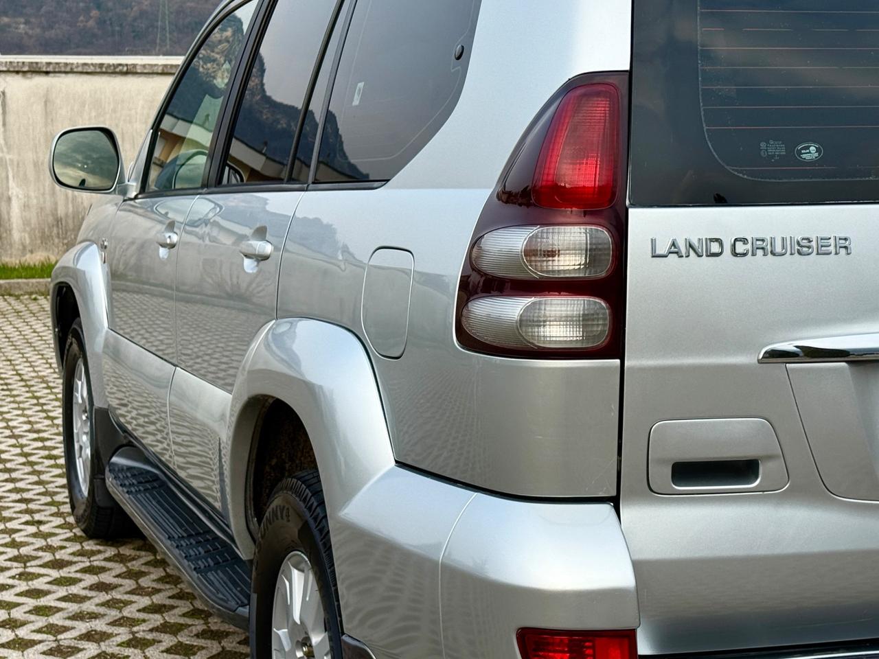 Toyota Land Cruiser 3.0 D manuale 8 posti 5 porte