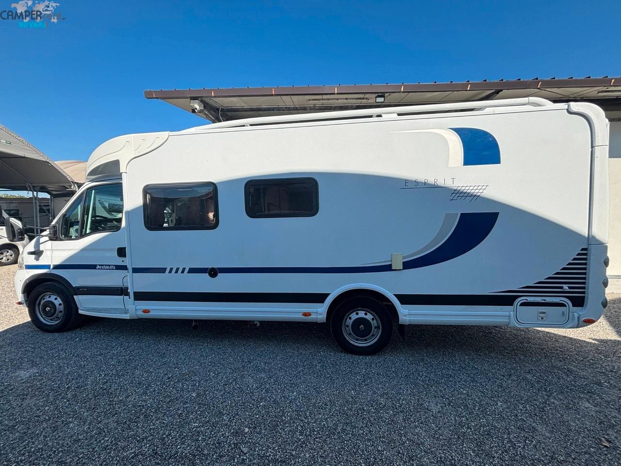 DETHLEFFS ESPRIT 7094 RT - Semintegrale con letto alla francese in coda