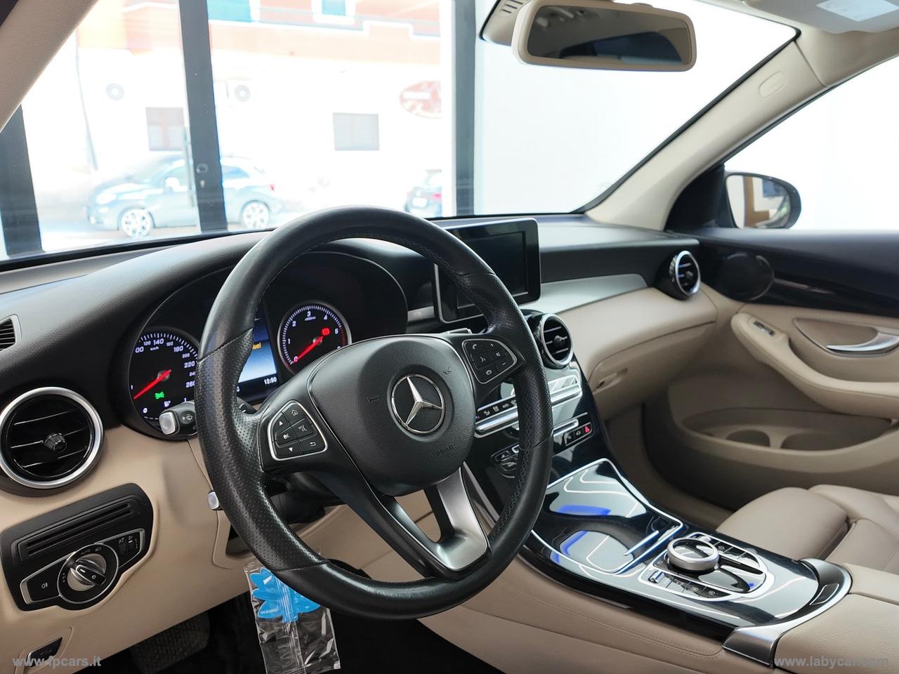 MERCEDES-BENZ GLC 220 d 4Matic Sport