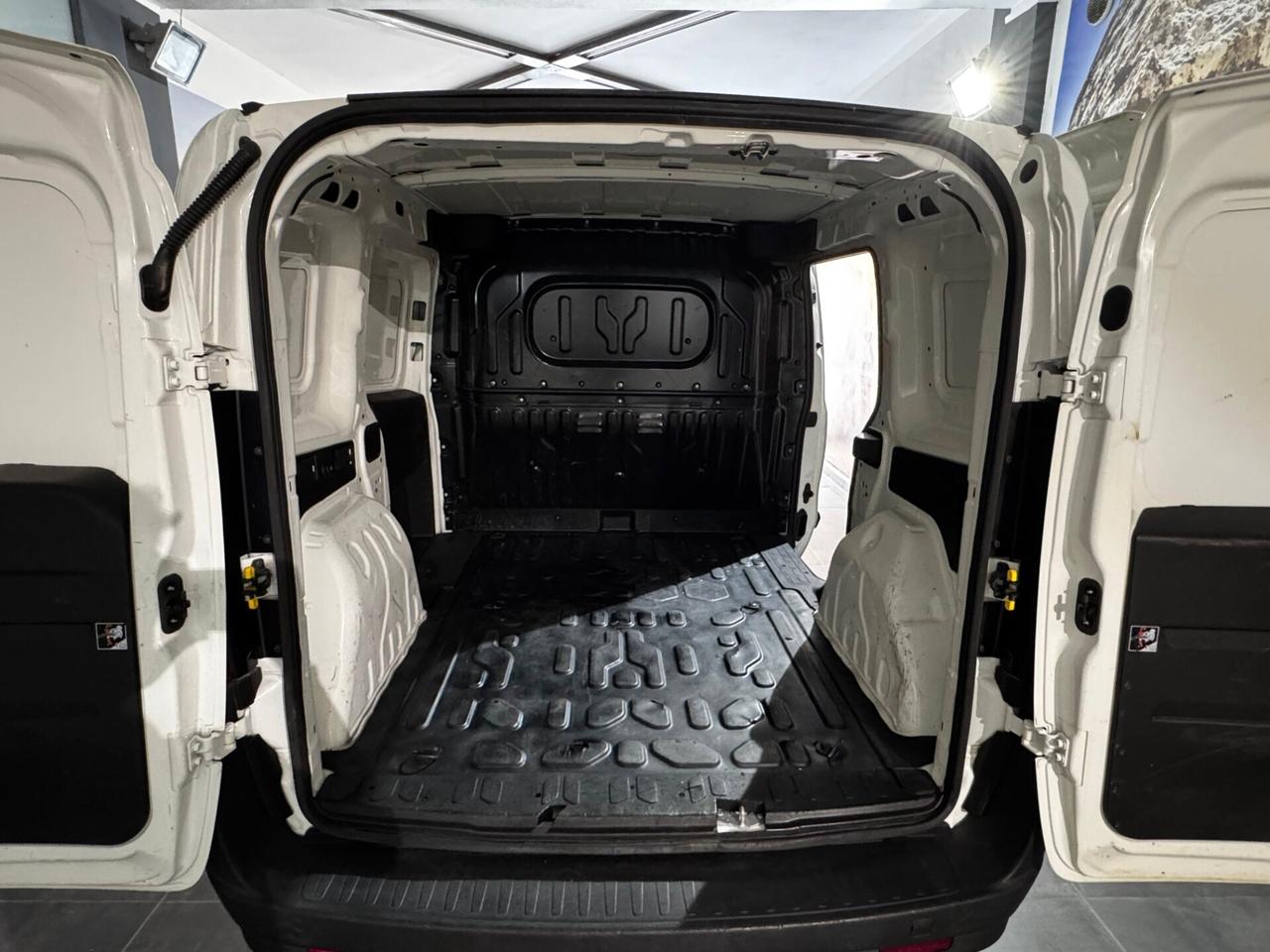 FIAT DOBLO CARGO 1.3 MTJ 95CV 54723 KM