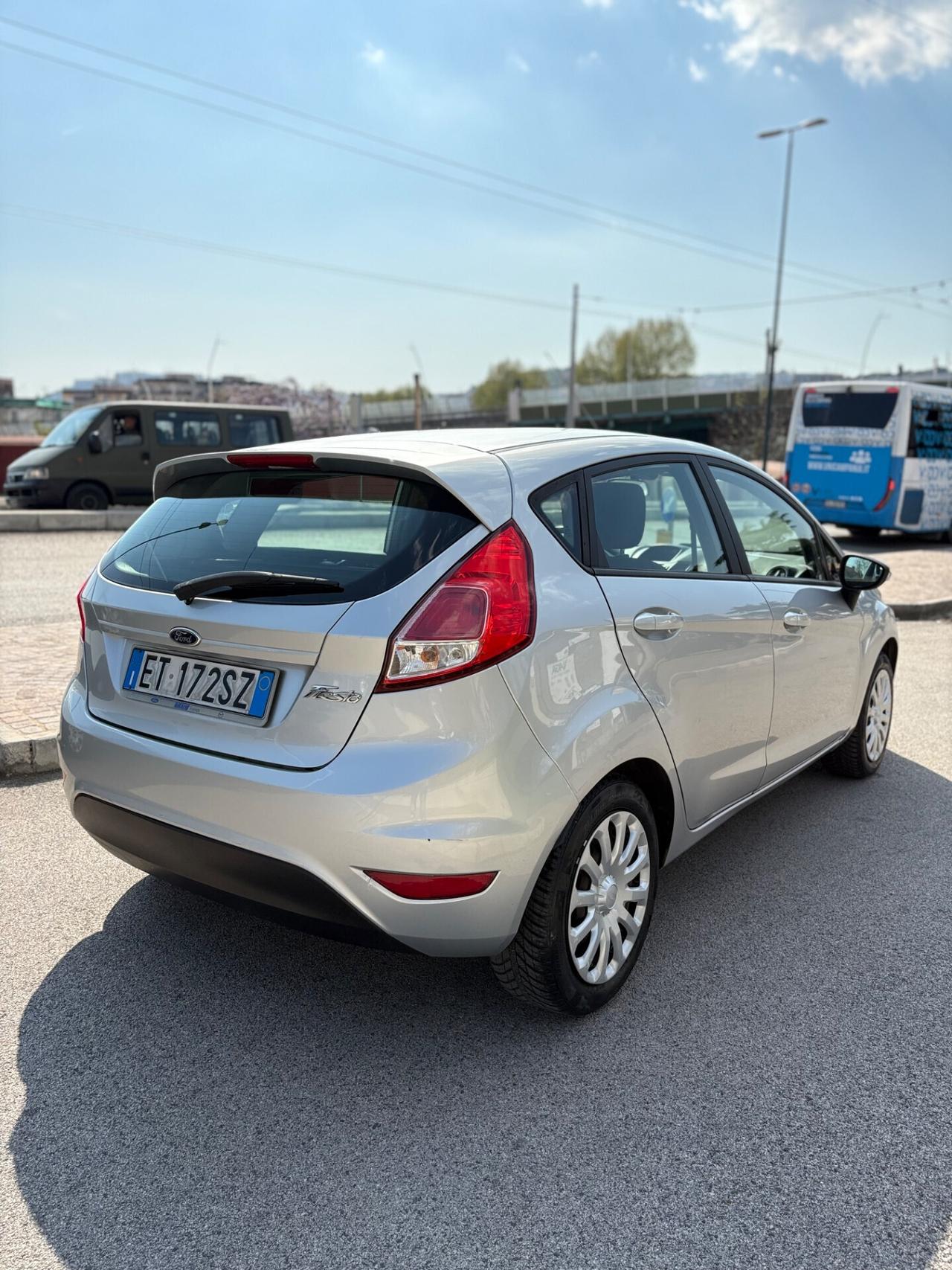 Ford Fiesta Benzina 2014