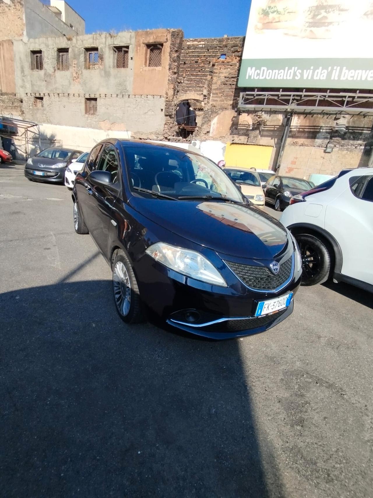 Lancia Ypsilon 1.3 MJT 16V 95 CV 5 porte S&S Gold km116.000