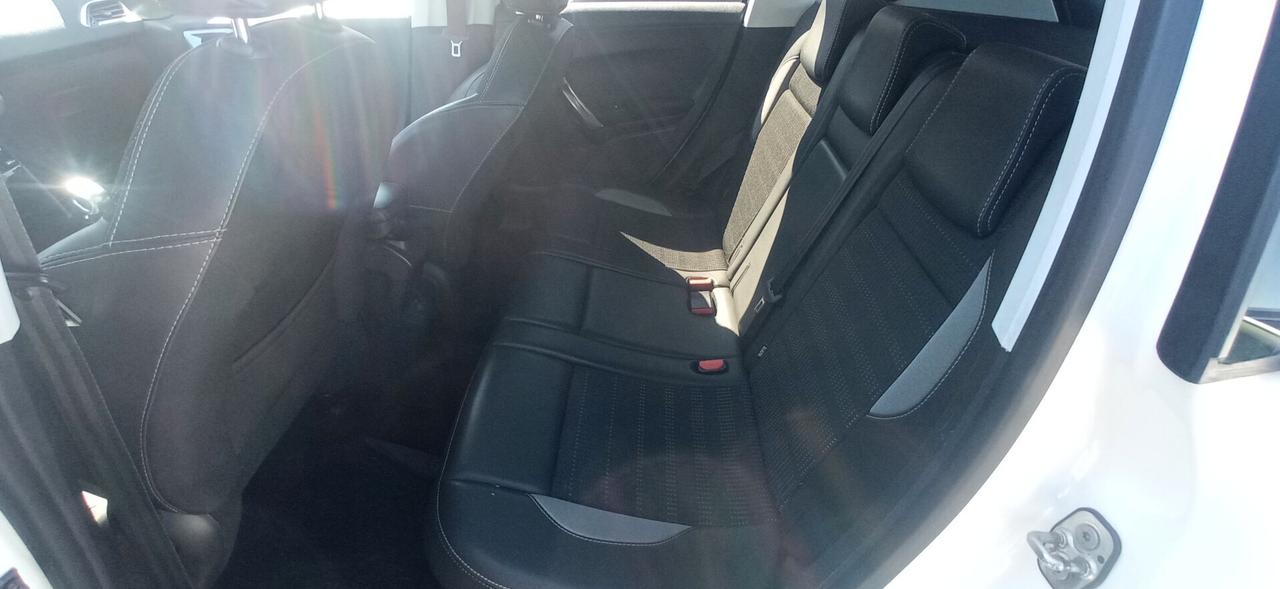 Peugeot 2008 HDI 120 SENZA BS PAGA