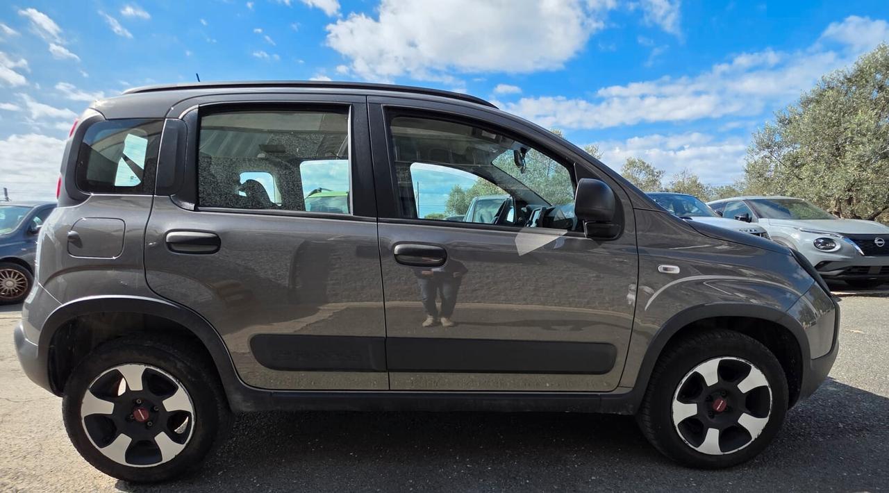 Fiat Panda 1.0 FireFly S&S Hybrid City Cross