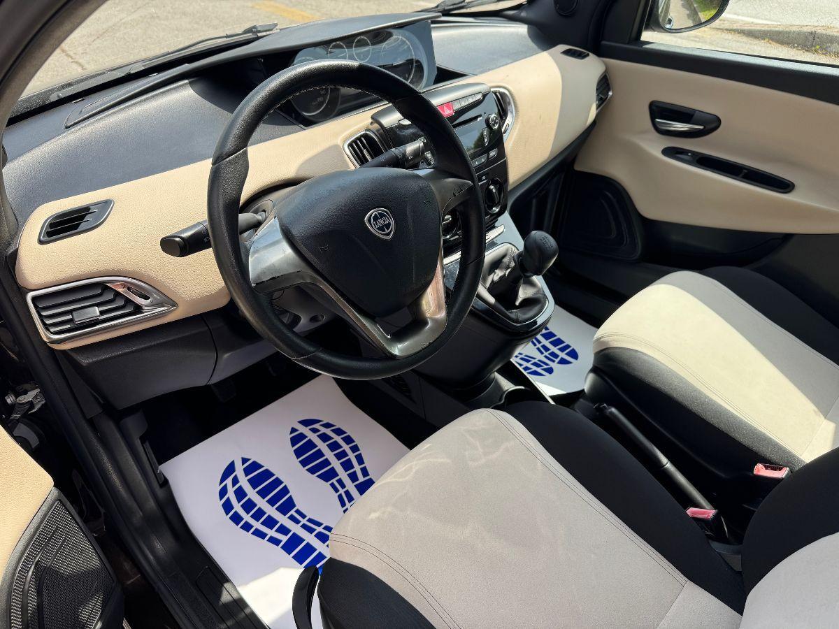 LANCIA - Ypsilon - 1.2 69 CV 5 porte GPL Ecochic Silver NEOPATENTATI