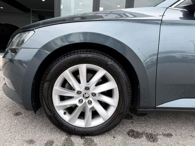 SKODA Superb 2.0 TDI 150CV DSG Wagon Style