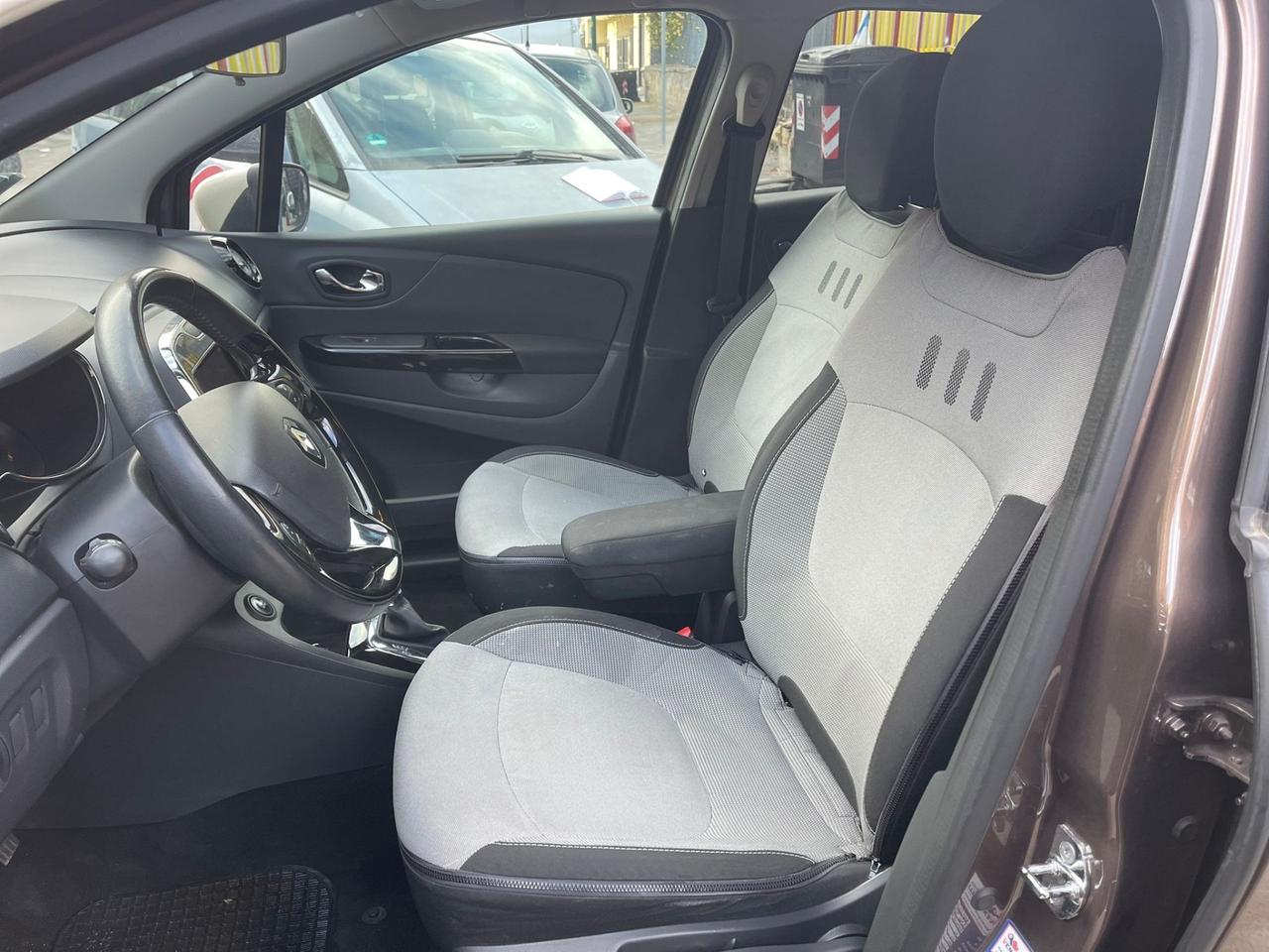 Renault Captur 1.5 Diesel cambio Automatico – Anno 2015