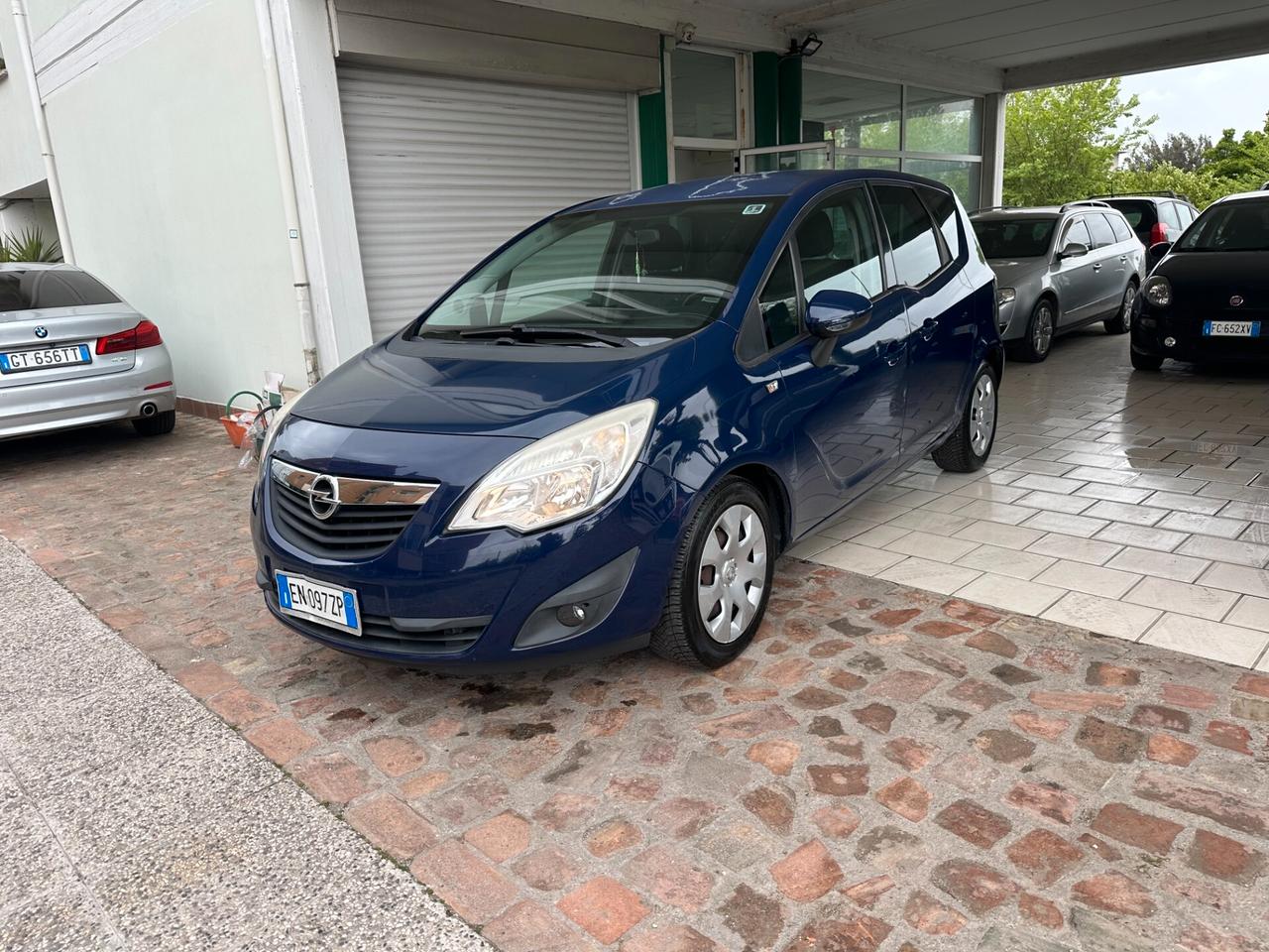 Opel Meriva 1.7 CDTI 110CV (12 RATE)