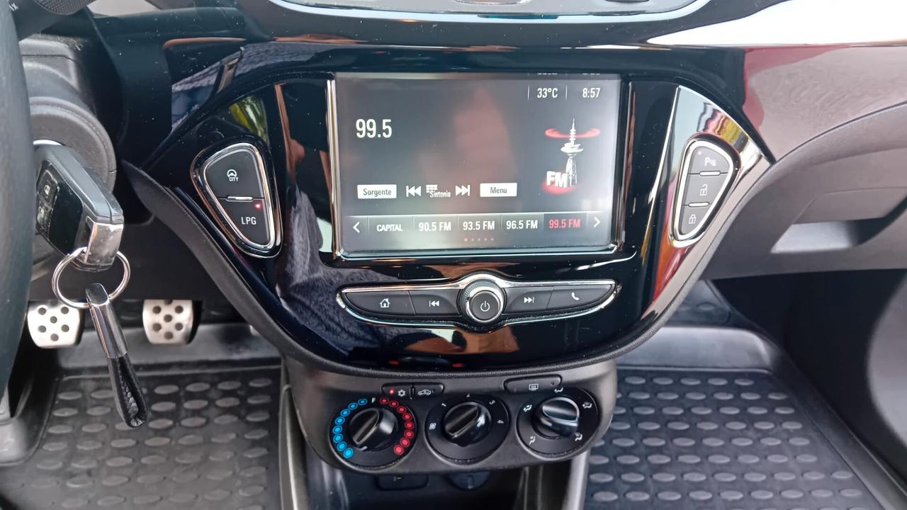 Opel Corsa 1.4 90CV GPL Tech 5 porte b-Color