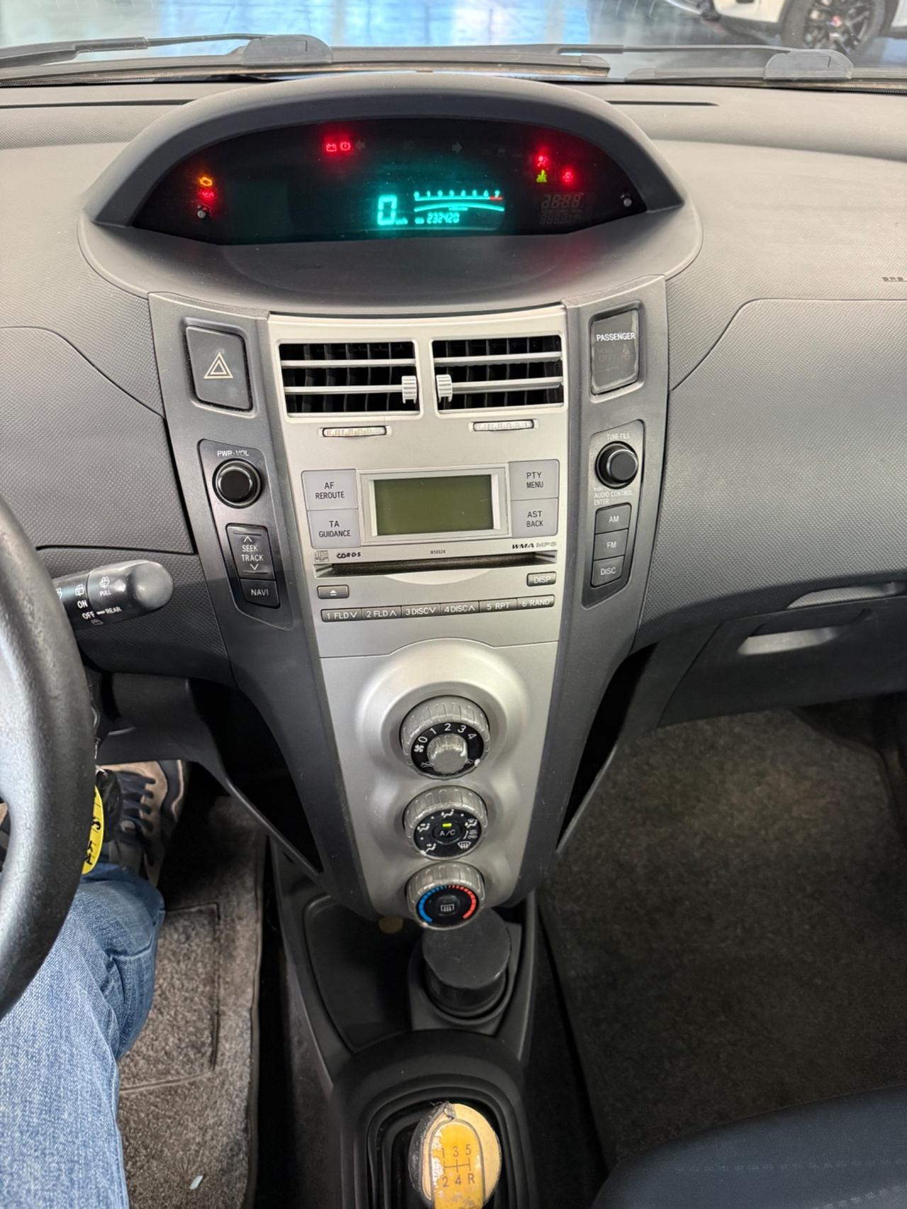 Toyota Yaris 1.3 5 porte Sol