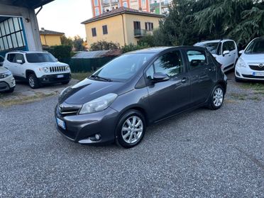 Toyota Yaris 1.3 5 porte Lounge*NEOPATENTATI