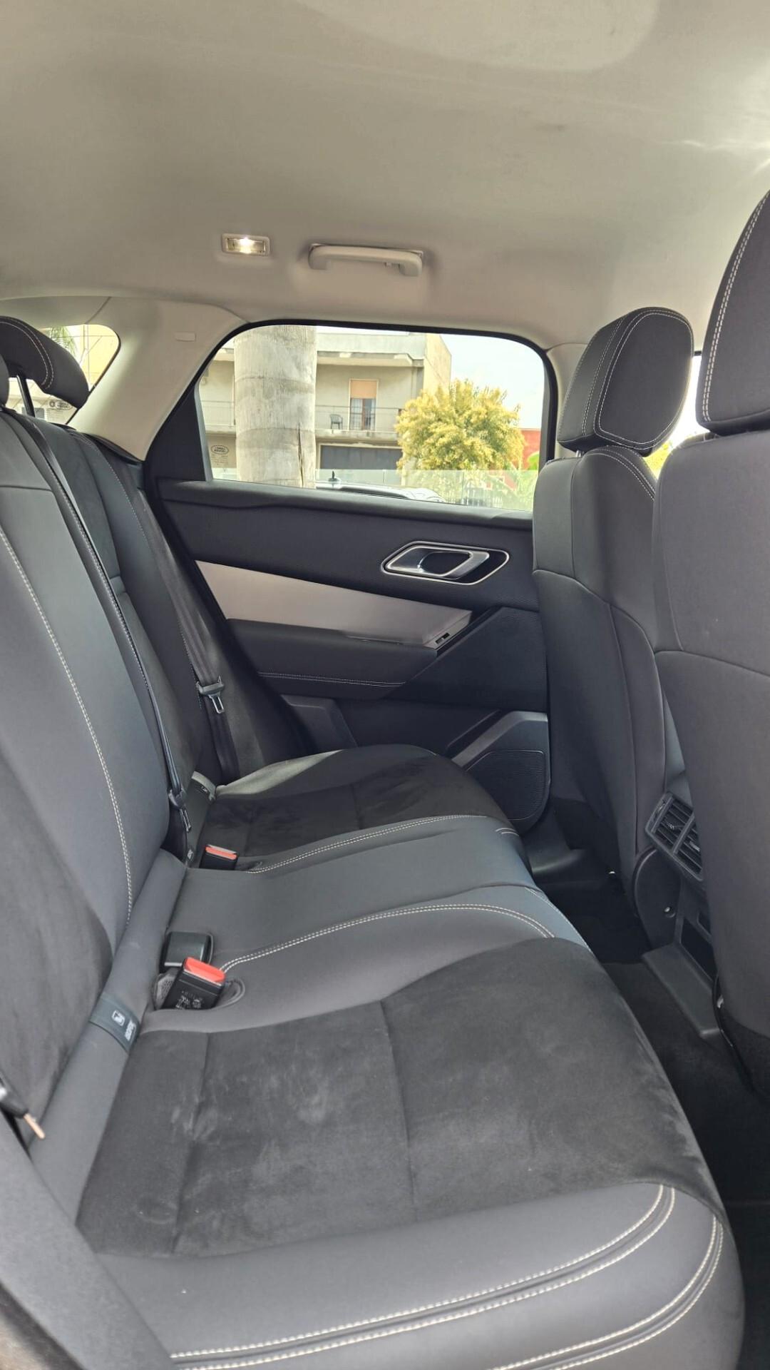 Land Rover Range Rover Velar 2.0d i4 HSE 180cv auto my19 Uff Italy Led Navi USB
