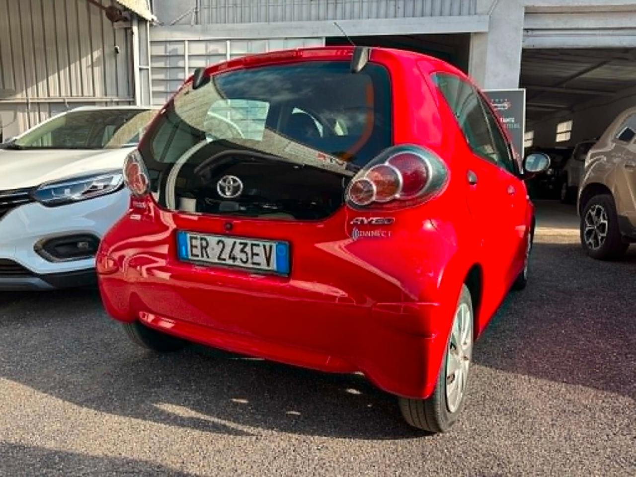 Toyota Aygo 1.0 12V VVT-i 5 porte Active Connect
