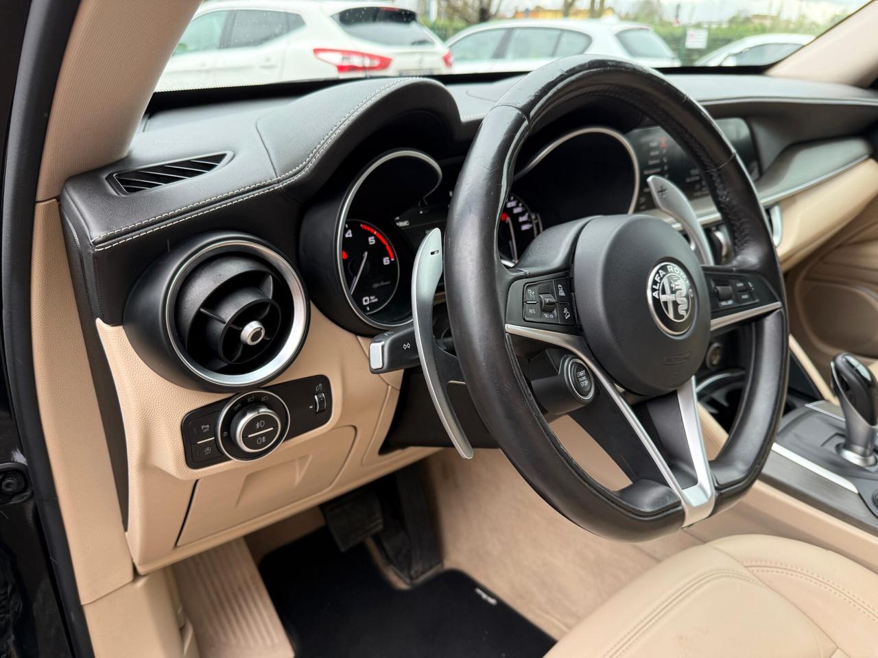 Alfa Romeo Stelvio 2.2 Turbodiesel 210 CV AT8 Q4 Executive