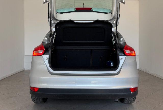 FORD Focus 1.6 120 CV GPL Titanium
