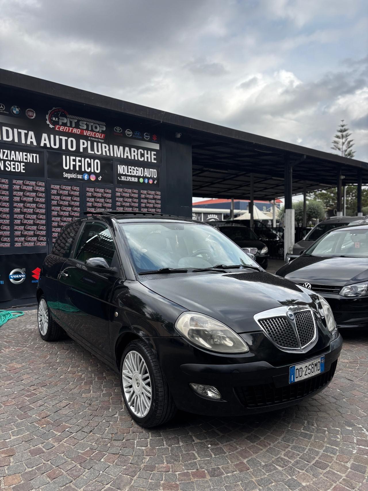 Lancia Ypsilon 1.3 Multijet 16V Platino tetto apribile