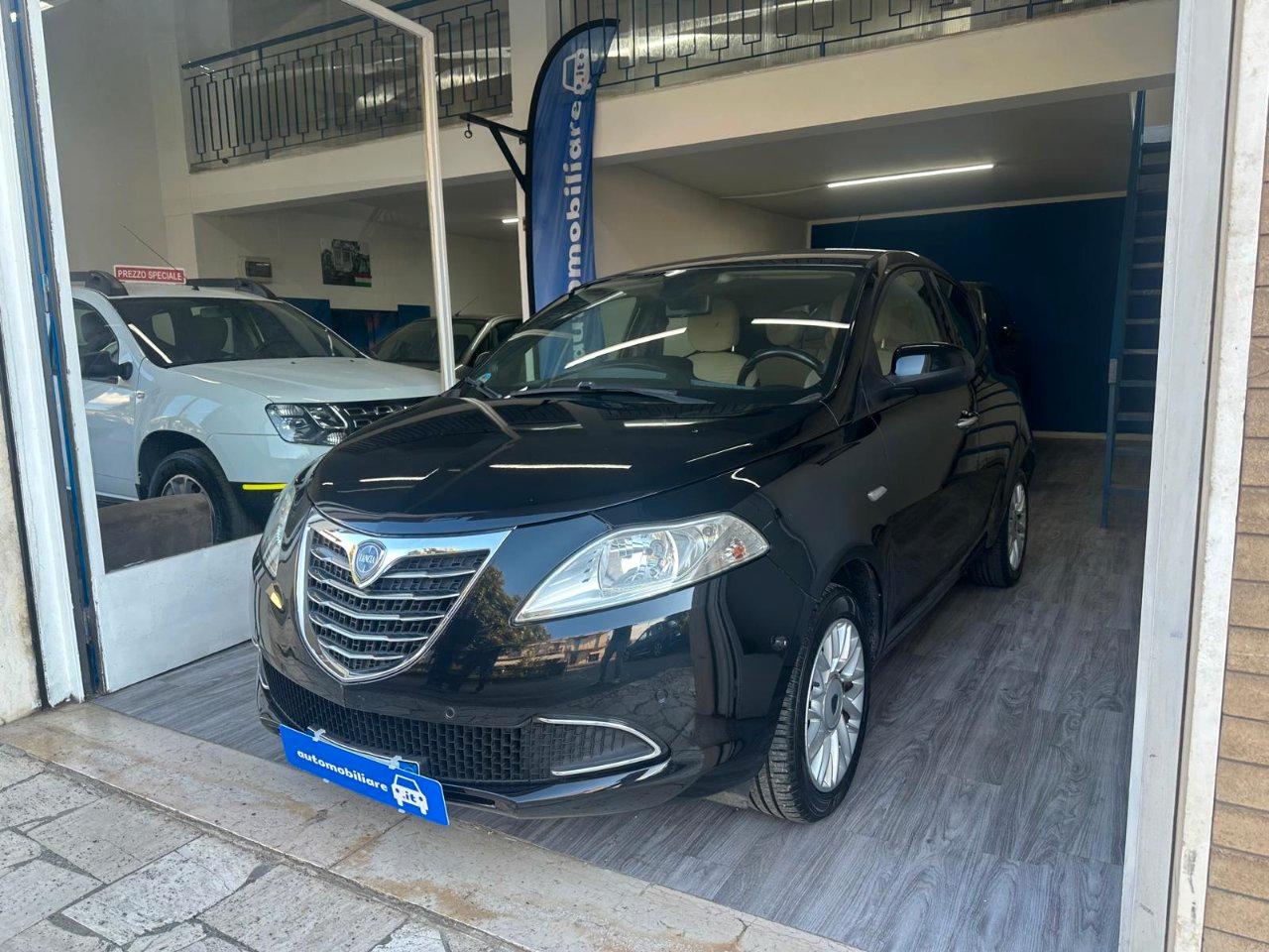 Lancia Ypsilon 5 Porte Ypsilon 1.2 8v Gold c/CL 69cv E6