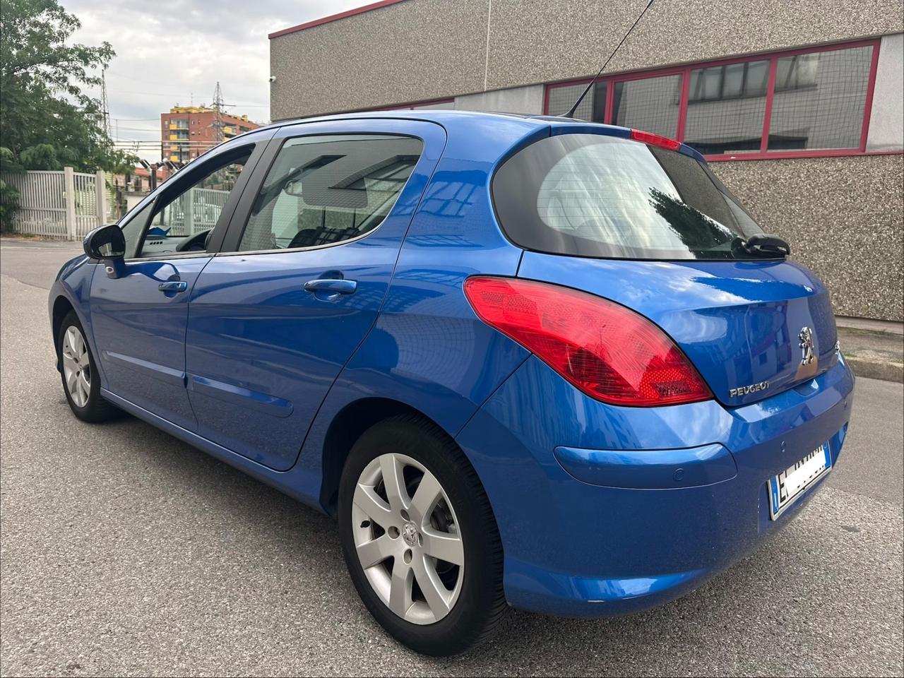 Peugeot 308 1.6 VTi 120CV 5p. Premium - ok neopatentati - euro 5