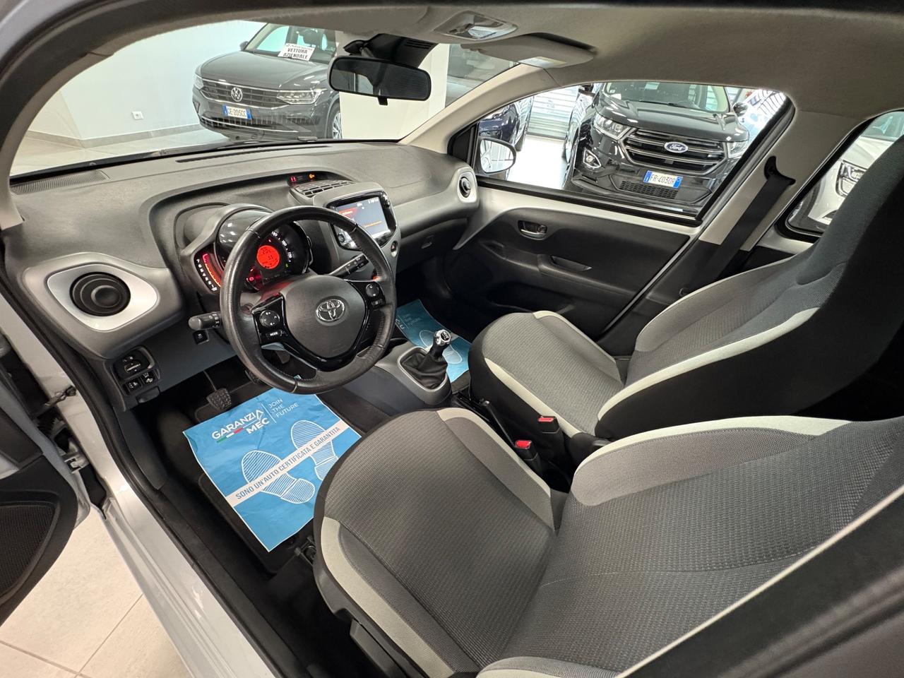 Toyota Aygo Connect 1.0 VVT-i 72 CV 5 porte x-fun