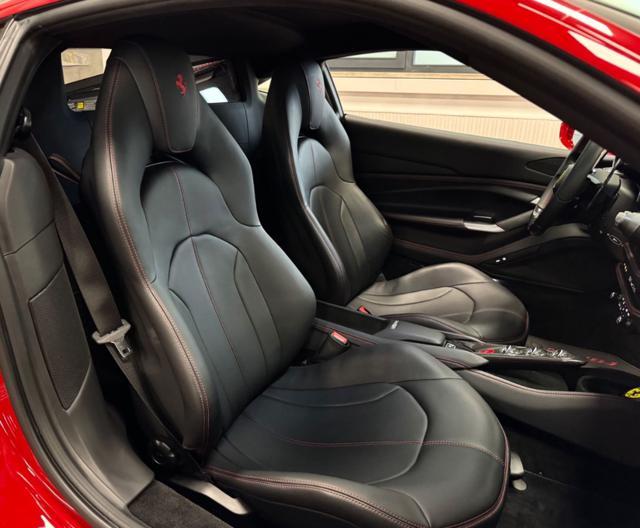 FERRARI F8 Tributo"SPEDIZIONE SU RICHIESTA IN TUTTO IL MONDO"
