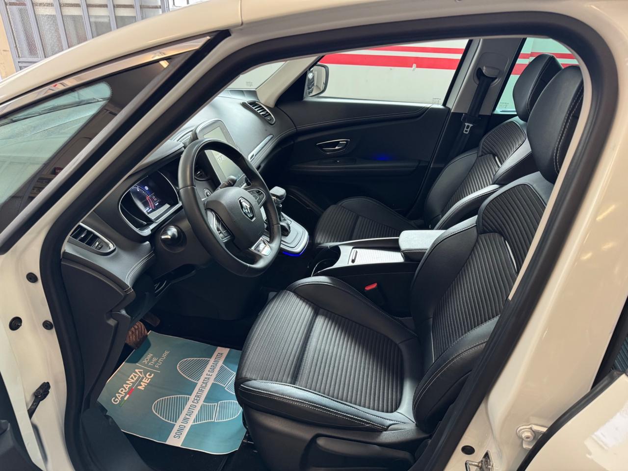 Renault Grand Scenic Blue dCi 120 CV EDC Intens