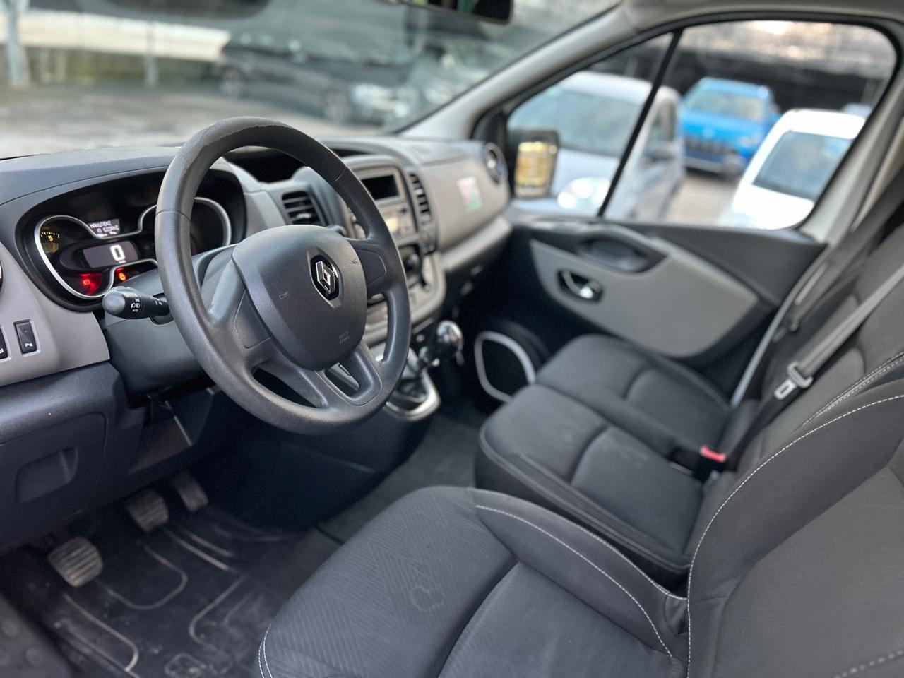 RENAULT Trafic passenger T29 1.6 dci 125cv L2H1 Zen(Comfort) Heavy E6