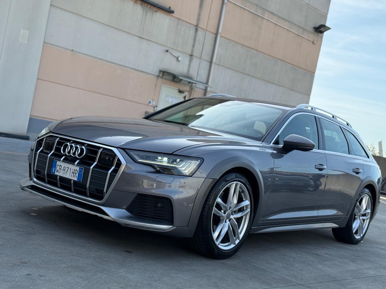 Audi A6 allroad 286 CV 3.0 TDI 2020 - PERMUTABILE
