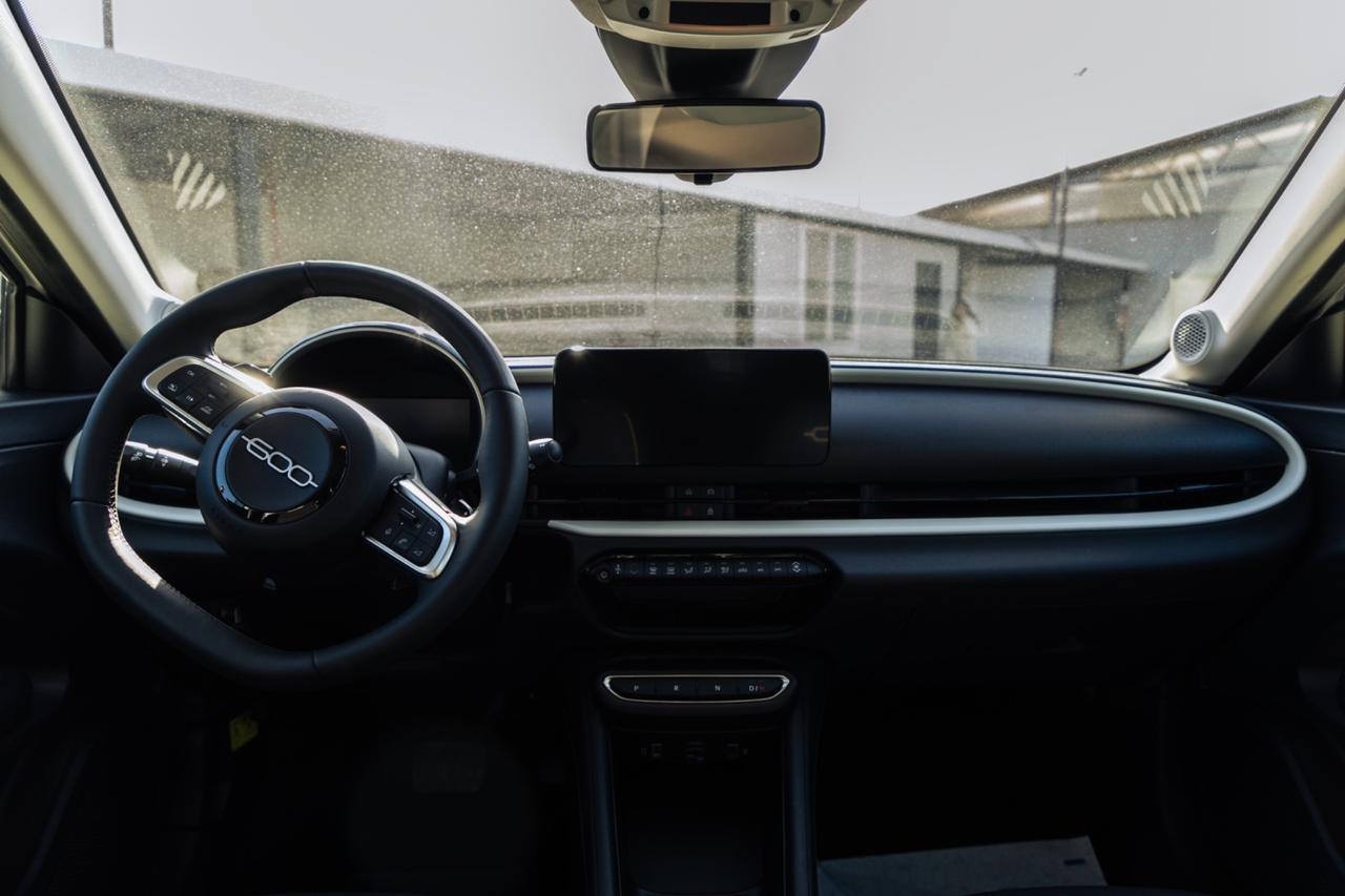 FIAT 600 Hybrid 145 CV e-DCT – Allestimento ICON