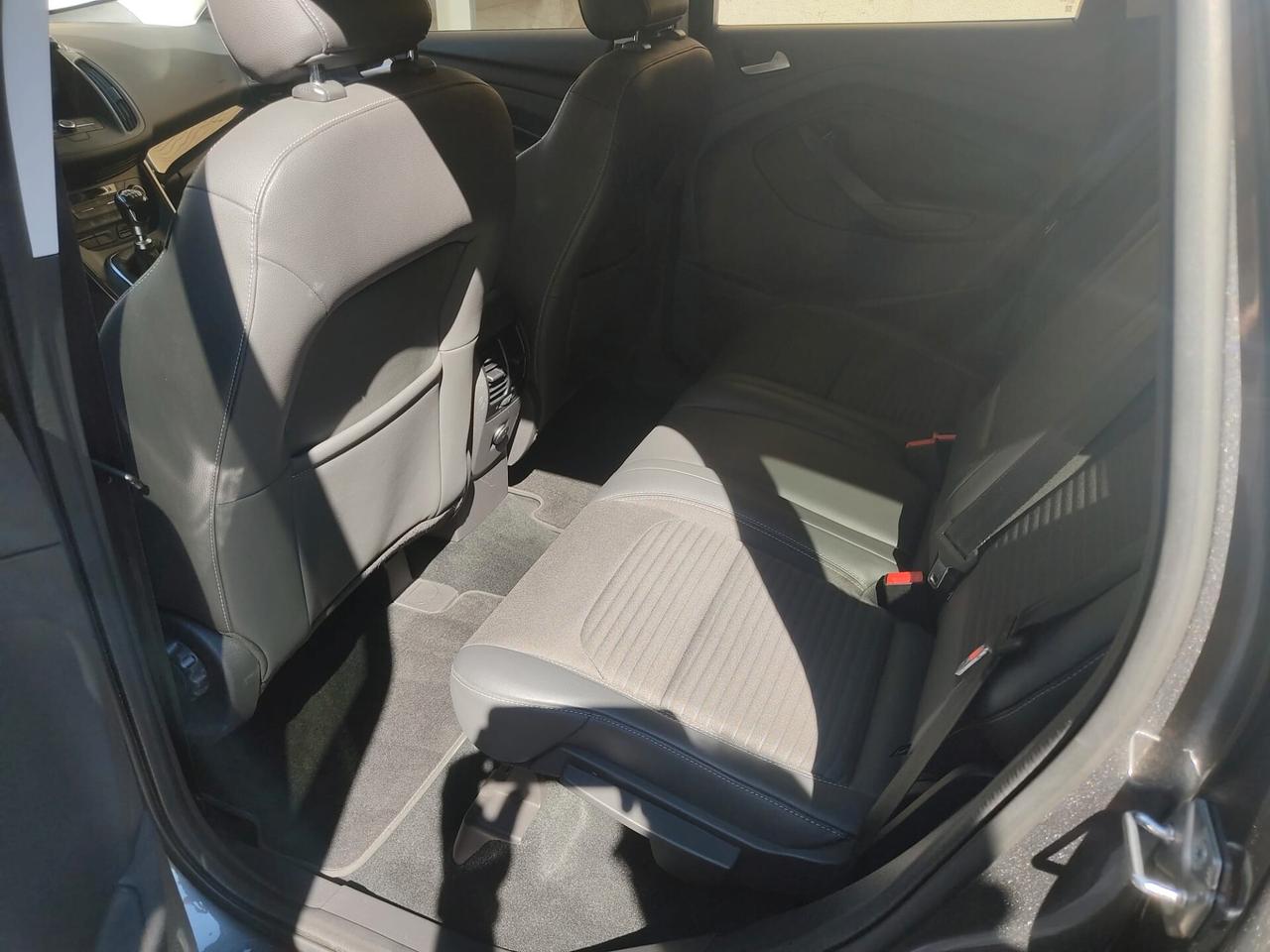 Ford Kuga 1.5 TDCI 120 cv Titanium