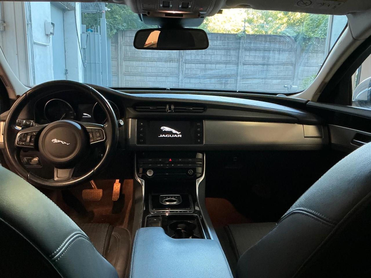 Jaguar XF 3.0d Presugire Bussniess 2015 300cv