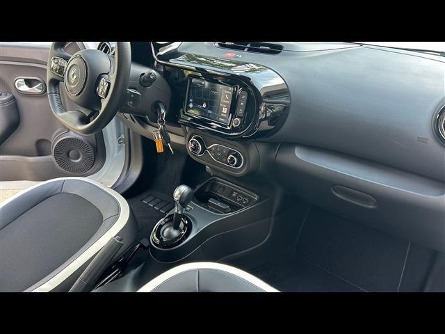 RENAULT Twingo 22kWh Vibes