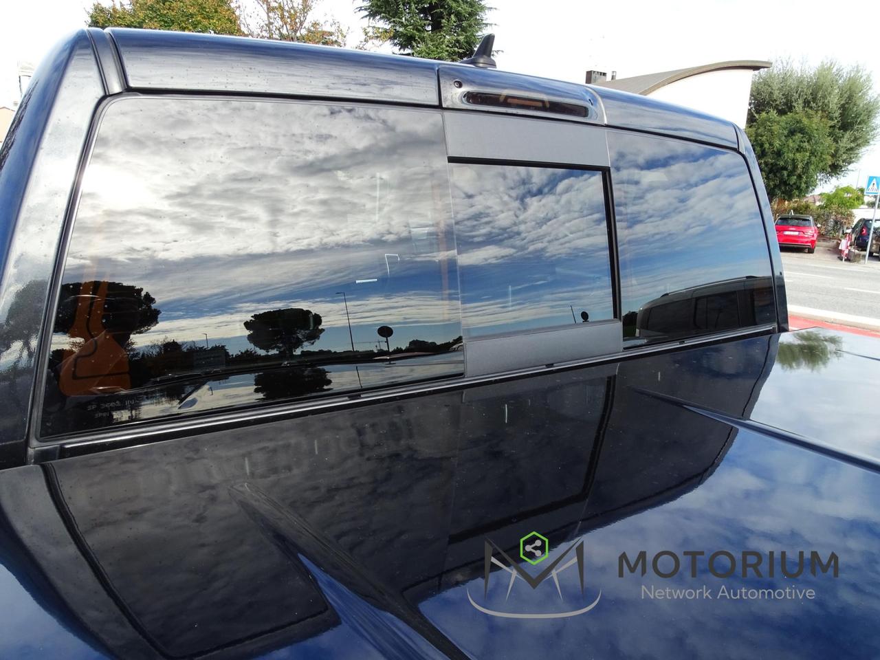 Dodge RAM 1500 AWD 5.7L V8 401CV LARAMIE AUTOCARRO