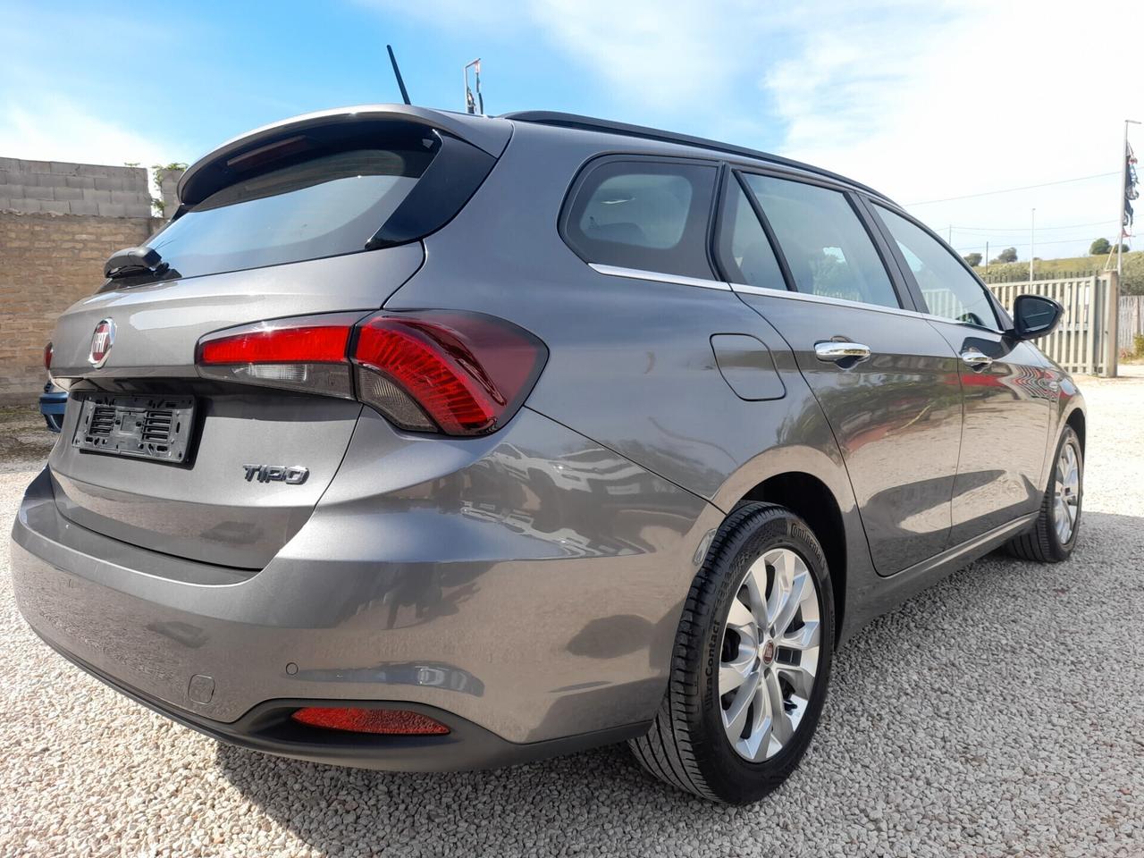 Fiat Tipo 1.6 Mjt SW Lounge ANNO 2020- NAVIGATORE