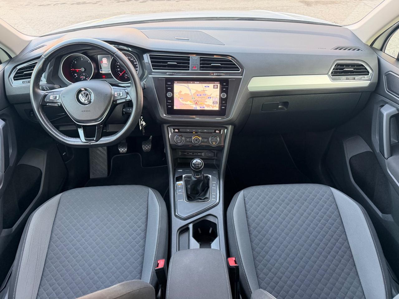 Volkswagen Tiguan 1.6 TDI 115 cv 2019 navigatore