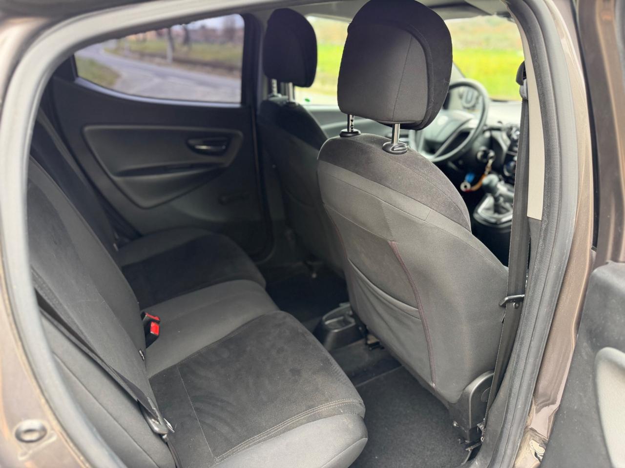 Lancia Ypsilon 1.2 69 CV 5 porte GPL Ecochic Gold